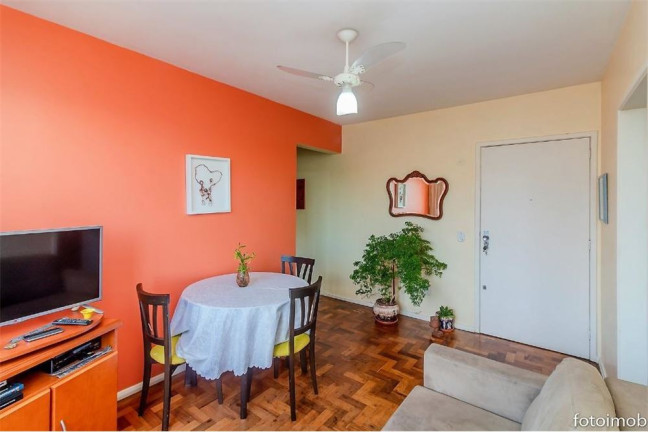 Imóvel com 2 Quartos à Venda, 58 m² em Petrópolis - Porto Alegre
