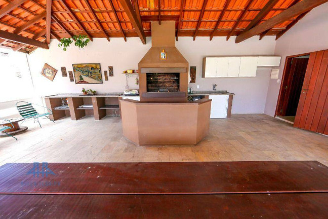 Imagem Casa com 4 Quartos à Venda, 370 m² em Trindade - Florianópolis Imagem Casa com 4 Quartos à Venda, 370 m² em Trindade - Florianópolis