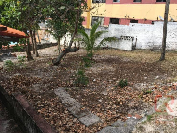 Imagem Casa com 3 Quartos à Venda, 1.174 m² em Itapuã - Salvador Imagem Casa com 3 Quartos à Venda, 1.174 m² em Itapuã - Salvador