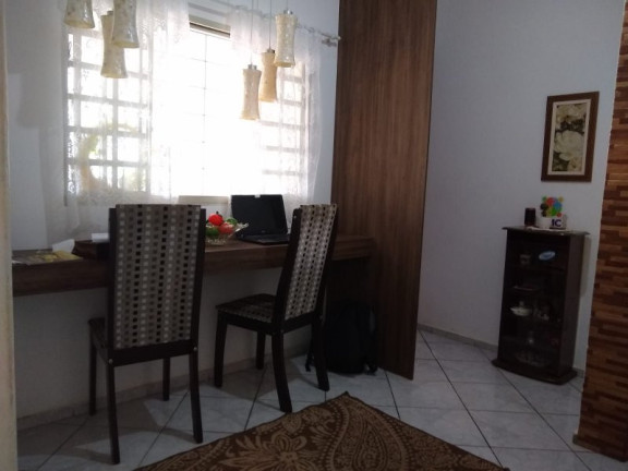 Imagem Casa com 3 Quartos à Venda, 99 m² em Vila Ribeiro - Jacarezinho Imagem Casa com 3 Quartos à Venda, 99 m² em Vila Ribeiro - Jacarezinho