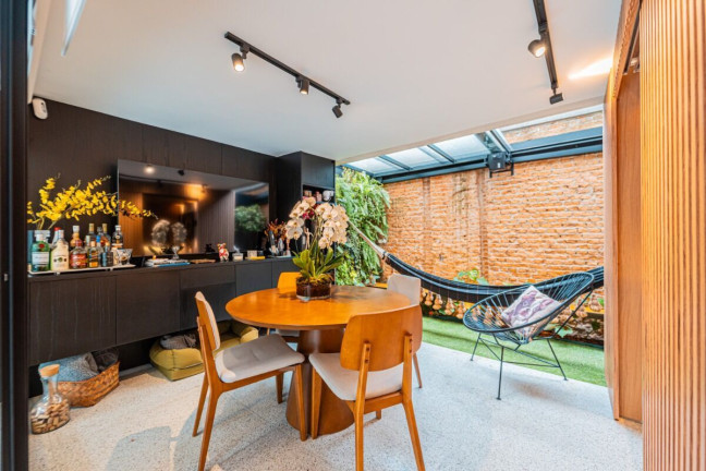 Casa com 2 Quartos à Venda, 112 m² em Cidade Monções - São Paulo