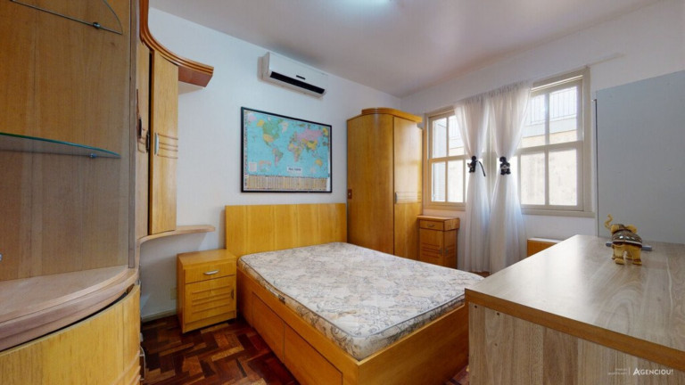 Imagem Imóvel com 3 Quartos à Venda, 76 m² em Petrópolis - Porto Alegre