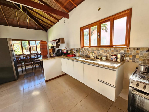 Imagem Casa com 3 Quartos à Venda, 300 m² em Vargem Grande - Teresópolis