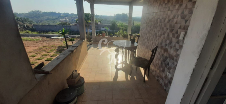 Imagem Imóvel com 3 Quartos à Venda, 2.000 m² em Centro - Guararema