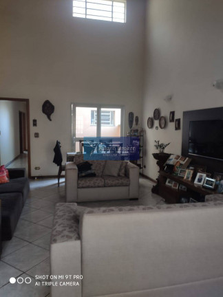Imagem Casa com 2 Quartos à Venda, 300 m² em Jardim Europa - Bragança Paulista Imagem Casa com 2 Quartos à Venda, 300 m² em Jardim Europa - Bragança Paulista