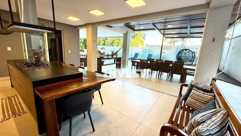 Imagem Sobrado com 4 Quartos à Venda, 330 m² em Jardins Valencia - Goiânia Imagem Sobrado com 4 Quartos à Venda, 330 m² em Jardins Valencia - Goiânia