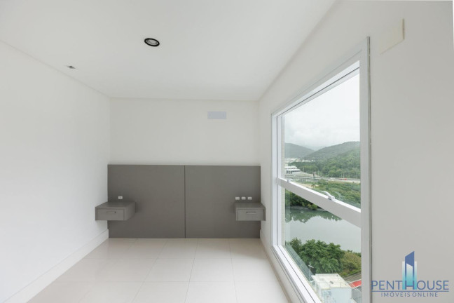 Imagem Apartamento com 3 Quartos à Venda, 121 m² em Centro - Balneário Camboriú Imagem Apartamento com 3 Quartos à Venda, 121 m² em Centro - Balneário Camboriú