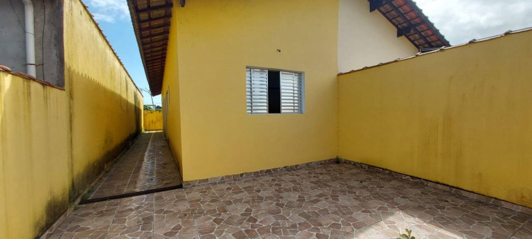 Casa com 2 Quartos à Venda, 60 m² em Baln. Nossa Senhora De Fátima - Mongaguá
