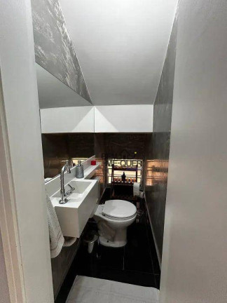 Imagem Sobrado com 3 Quartos à Venda, 208 m² em Vila Dos Remédios - São Paulo Imagem Sobrado com 3 Quartos à Venda, 208 m² em Vila Dos Remédios - São Paulo