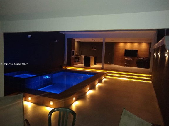 Imagem Casa com 4 Quartos à Venda, 250 m² em Rio De Janeiro Imagem Casa com 4 Quartos à Venda, 250 m² em Rio De Janeiro