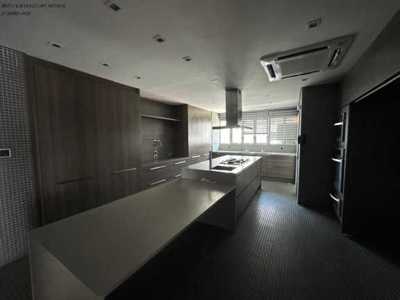 Imagem Imóvel com 4 Quartos à Venda, 309 m² em Vitória - Salvador Imagem Imóvel com 4 Quartos à Venda, 309 m² em Vitória - Salvador