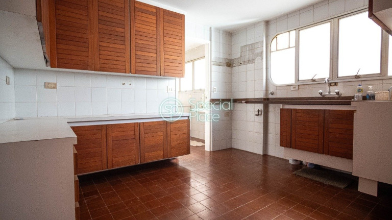 Imagem Apartamento com 3 Quartos à Venda, 220 m² em Itaim Bibi - São Paulo