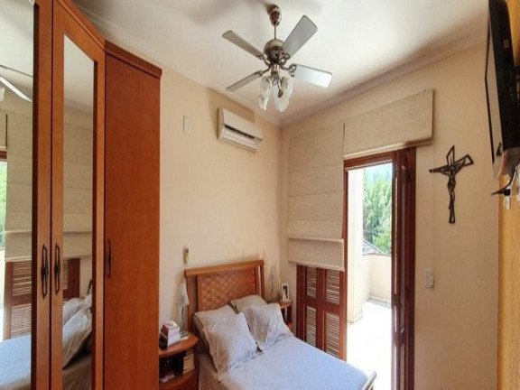 Imagem Casa com 3 Quartos à Venda, 203 m² em Parque Da Matriz - Cachoeirinha Imagem Casa com 3 Quartos à Venda, 203 m² em Parque Da Matriz - Cachoeirinha