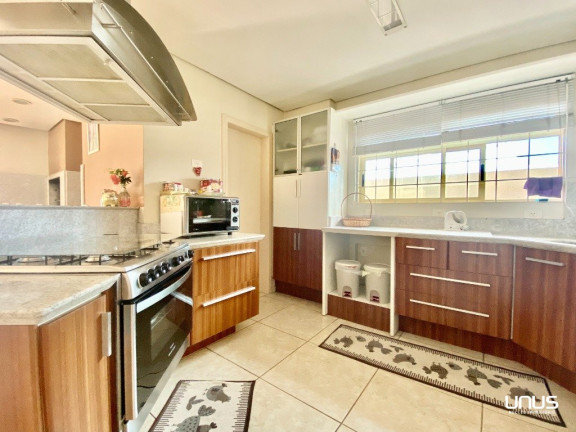 Imagem Casa com 5 Quartos à Venda, 408 m² em Coqueiros - Florianópolis Imagem Casa com 5 Quartos à Venda, 408 m² em Coqueiros - Florianópolis