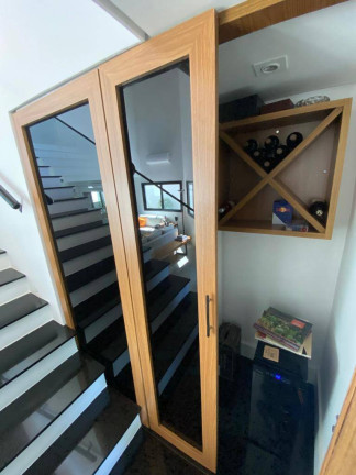 Imagem Casa com 4 Quartos à Venda, 305 m² em Alphaville Residencial Dois - Barueri Imagem Casa com 4 Quartos à Venda, 305 m² em Alphaville Residencial Dois - Barueri