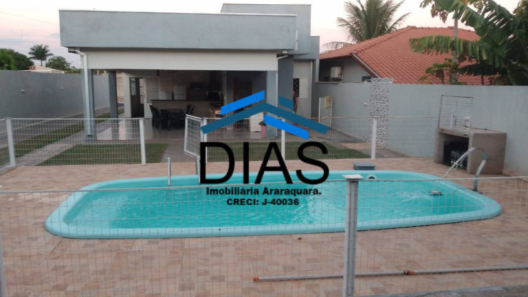 Imagem Casa com 3 Quartos à Venda, 114 m² em Corguinho Bairro 53 - Borborema