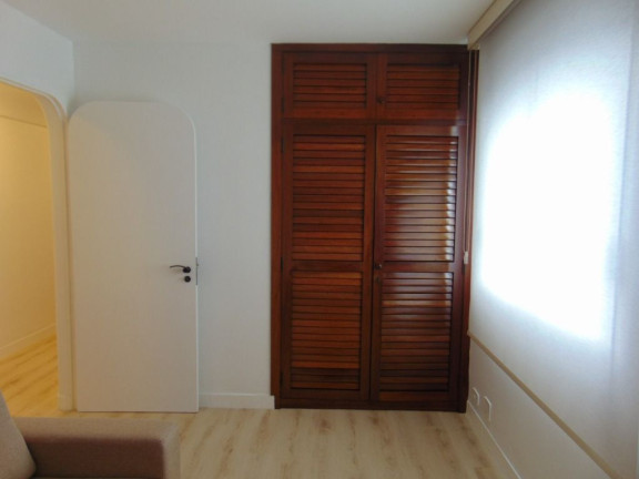 Imagem Apartamento com 3 Quartos à Venda, 176 m² em Pitangueiras - Guarujá Imagem Apartamento com 3 Quartos à Venda, 176 m² em Pitangueiras - Guarujá