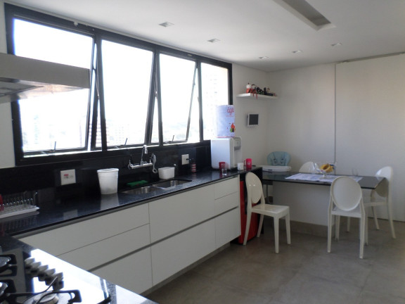 Imagem Imóvel com 4 Quartos à Venda, 202 m² em Portal Do Morumbi - São Paulo Imagem Imóvel com 4 Quartos à Venda, 202 m² em Portal Do Morumbi - São Paulo