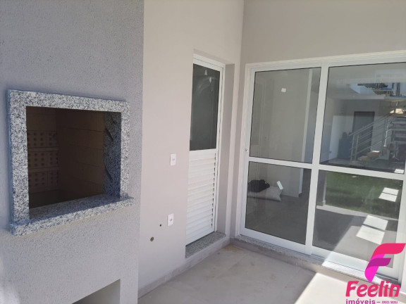Imagem Casa com 3 Quartos à Venda, 168 m² em Campeche - Florianópolis