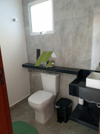 Imagem Casa com 3 Quartos à Venda, 203 m²