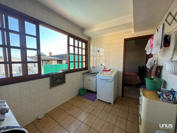 Imagem Casa com 3 Quartos à Venda, 390 m² em Bom Abrigo - Florianópolis Imagem Casa com 3 Quartos à Venda, 390 m² em Bom Abrigo - Florianópolis