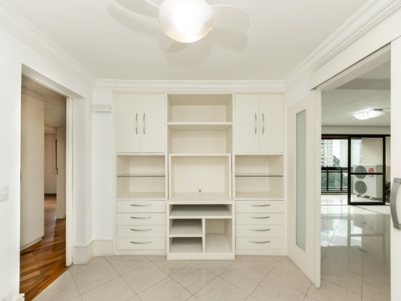 Imagem Apartamento com 3 Quartos à Venda, 160 m² em Vila Suzana - São Paulo