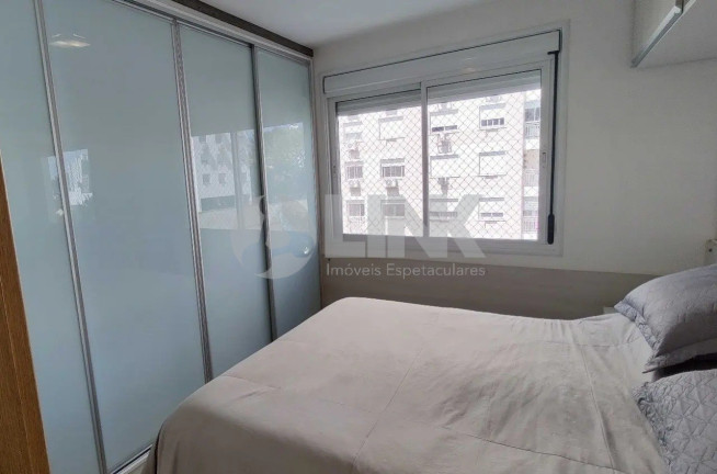 Imagem Apartamento com 3 Quartos à Venda, 74 m² em Passo Da Areia - Porto Alegre
