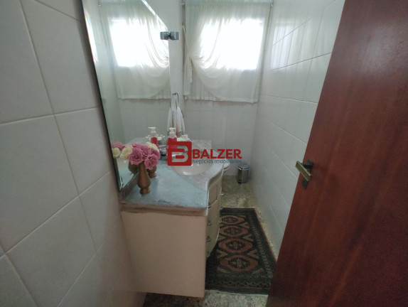 Imagem Apartamento com 4 Quartos à Venda, 264 m² em Centro - Florianópolis Imagem Apartamento com 4 Quartos à Venda, 264 m² em Centro - Florianópolis