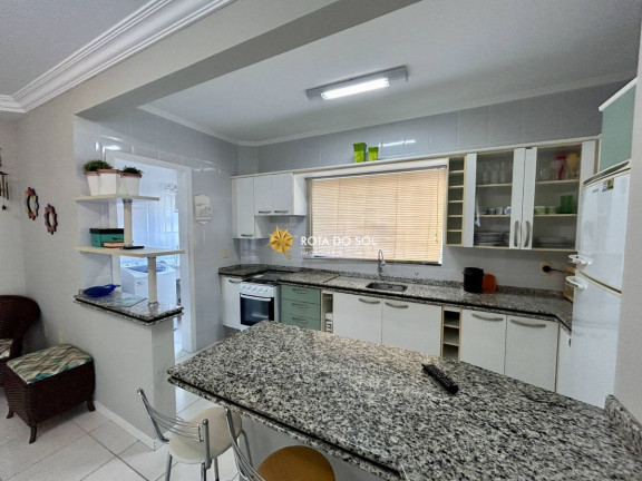 Imagem Apartamento com 2 Quartos à Venda, 95 m² em Centro - Bombinhas