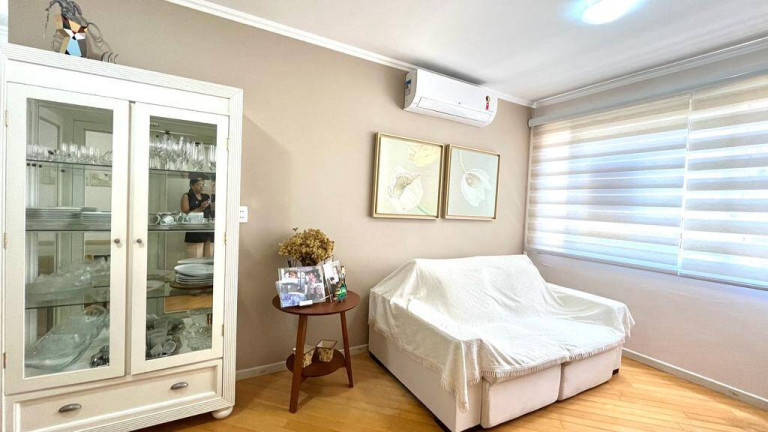 Imagem Apartamento com 2 Quartos à Venda, 67 m² em São João - Porto Alegre Imagem Apartamento com 2 Quartos à Venda, 67 m² em São João - Porto Alegre