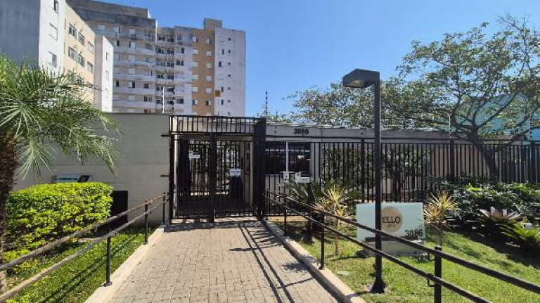 Apartamento com 2 Quartos à Venda, 45 m² em Vila Carmosina - Sao Paulo