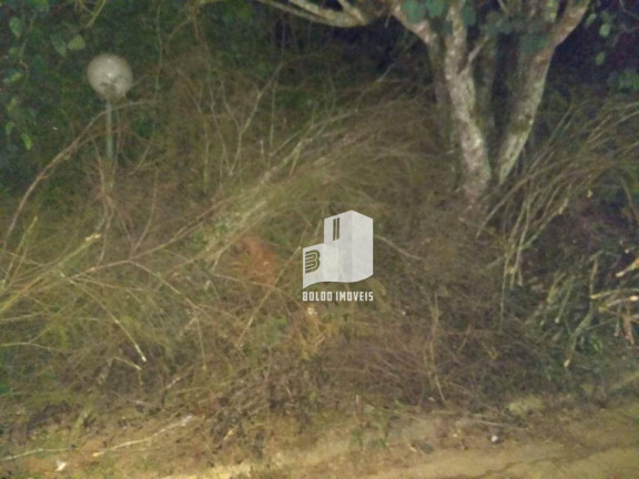 Imagem Terreno à Venda, 740 m² em Pinheiros Tênis Village - Cotia Imagem Terreno à Venda, 740 m² em Pinheiros Tênis Village - Cotia