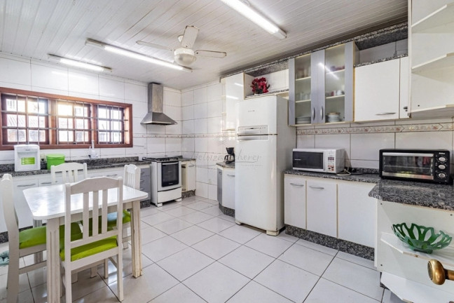 Imagem Casa com 3 Quartos à Venda, 244 m² em Cristal - Porto Alegre