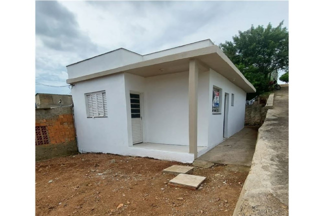 Imagem Casa com 2 Quartos à Venda, 70 m² em Mário Quintana - Porto Alegre Imagem Casa com 2 Quartos à Venda, 70 m² em Mário Quintana - Porto Alegre
