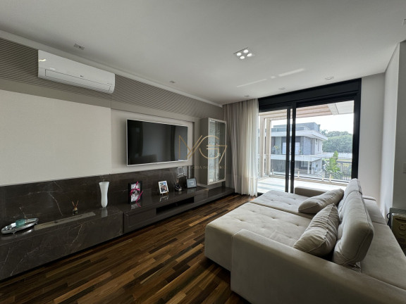 Imagem Sobrado com 3 Quartos à Venda, 284 m² em Uberaba - Curitiba