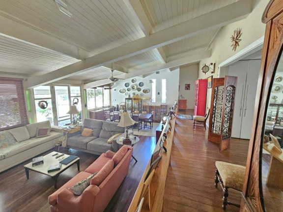 Imagem Casa com 4 Quartos à Venda, 1.296 m² em Albuquerque - Teresópolis Imagem Casa com 4 Quartos à Venda, 1.296 m² em Albuquerque - Teresópolis