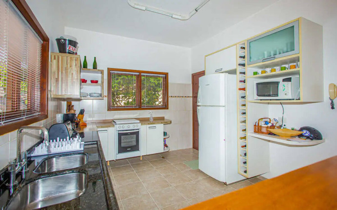 Imagem Casa com 4 Quartos à Venda, 216 m² em Cambaquara - Ilhabela