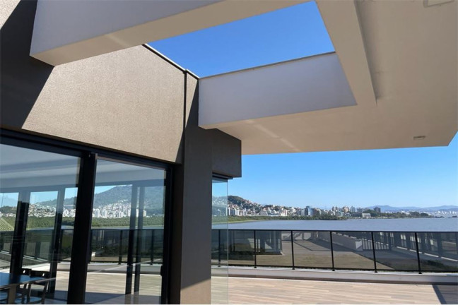 Imagem Imóvel com 2 Quartos à Venda,  em João Paulo - Florianópolis