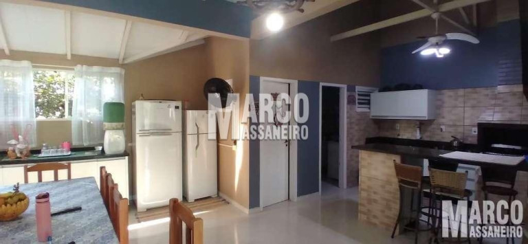 Imagem Casa com 3 Quartos à Venda, 450 m² em Pinheiros - Balneário Barra Do Sul