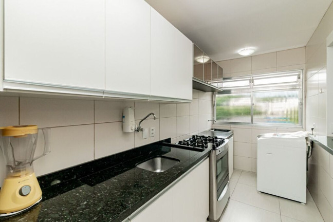 Imagem Apartamento com 3 Quartos à Venda, 63 m² em Santo Antônio - Porto Alegre