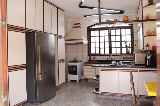 Casa com 3 Quartos à Venda, 349 m² em São Jorge - Santos