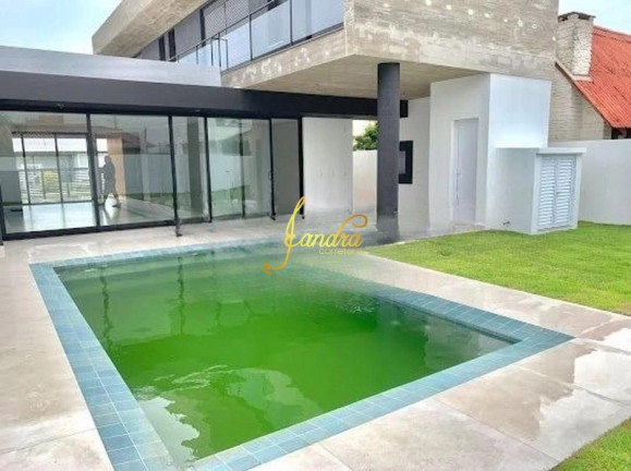 Imagem Sobrado com 4 Quartos à Venda, 300 m² em Centro - Xangri-la