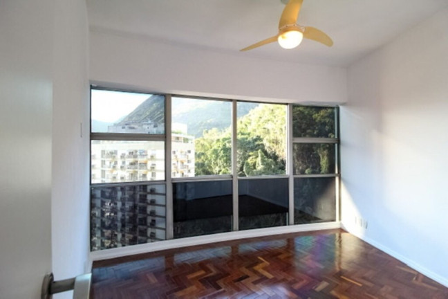 Imagem Imóvel com 2 Quartos à Venda, 92 m² em Lagoa - Rio De Janeiro Imagem Imóvel com 2 Quartos à Venda, 92 m² em Lagoa - Rio De Janeiro