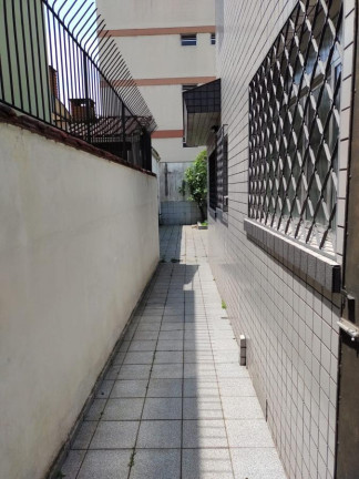 Imagem Casa com 3 Quartos à Venda, 330 m² em Gonzaga - Santos