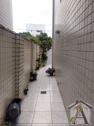Imagem Casa com 4 Quartos à Venda, 240 m² em Aparecida - Santos Imagem Casa com 4 Quartos à Venda, 240 m² em Aparecida - Santos