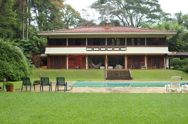 Sobrado com 4 Quartos à Venda, 525 m² em Granja Viana - Cotia