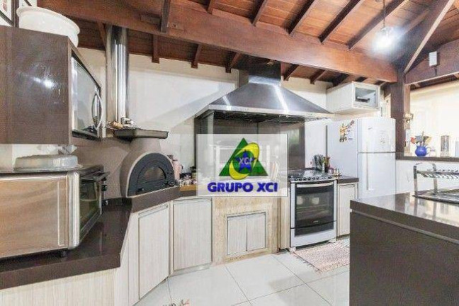 Imagem Casa com 4 Quartos à Venda, 268 m² em Jardim Do Lago - Pirassununga Imagem Casa com 4 Quartos à Venda, 268 m² em Jardim Do Lago - Pirassununga