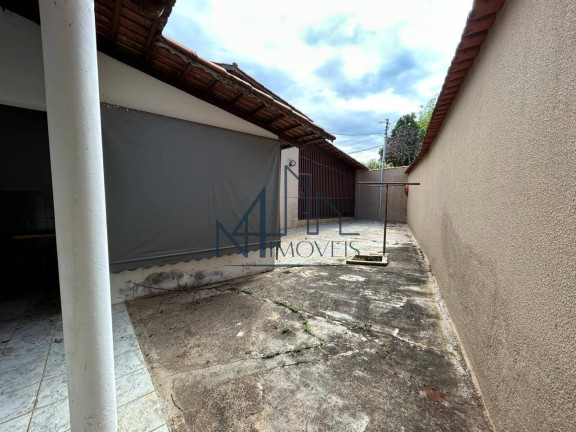 Imagem Casa com 3 Quartos à Venda, 284 m² em Jardim Leblon - Goiânia