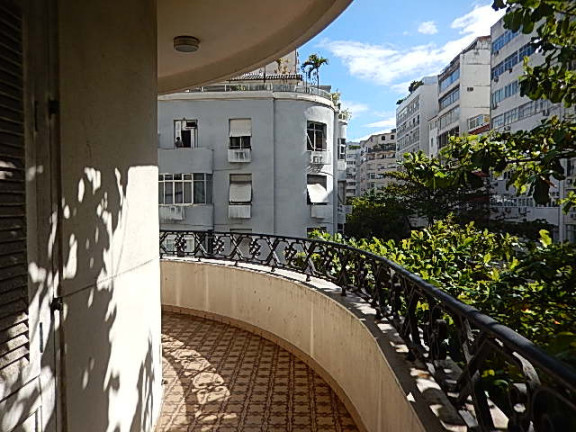 Imagem Apartamento com 4 Quartos à Venda,  em Copacabana - Rio De Janeiro