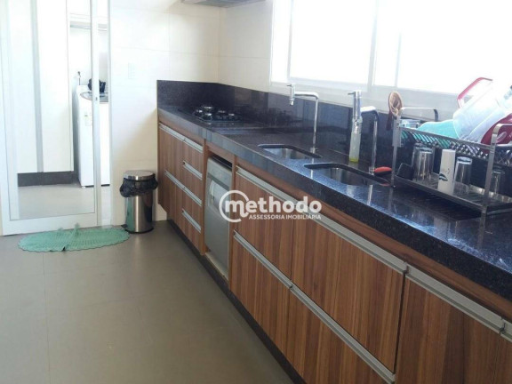 Imagem Casa com 3 Quartos à Venda, 233 m² em Parque Dos Ipes - Holambra